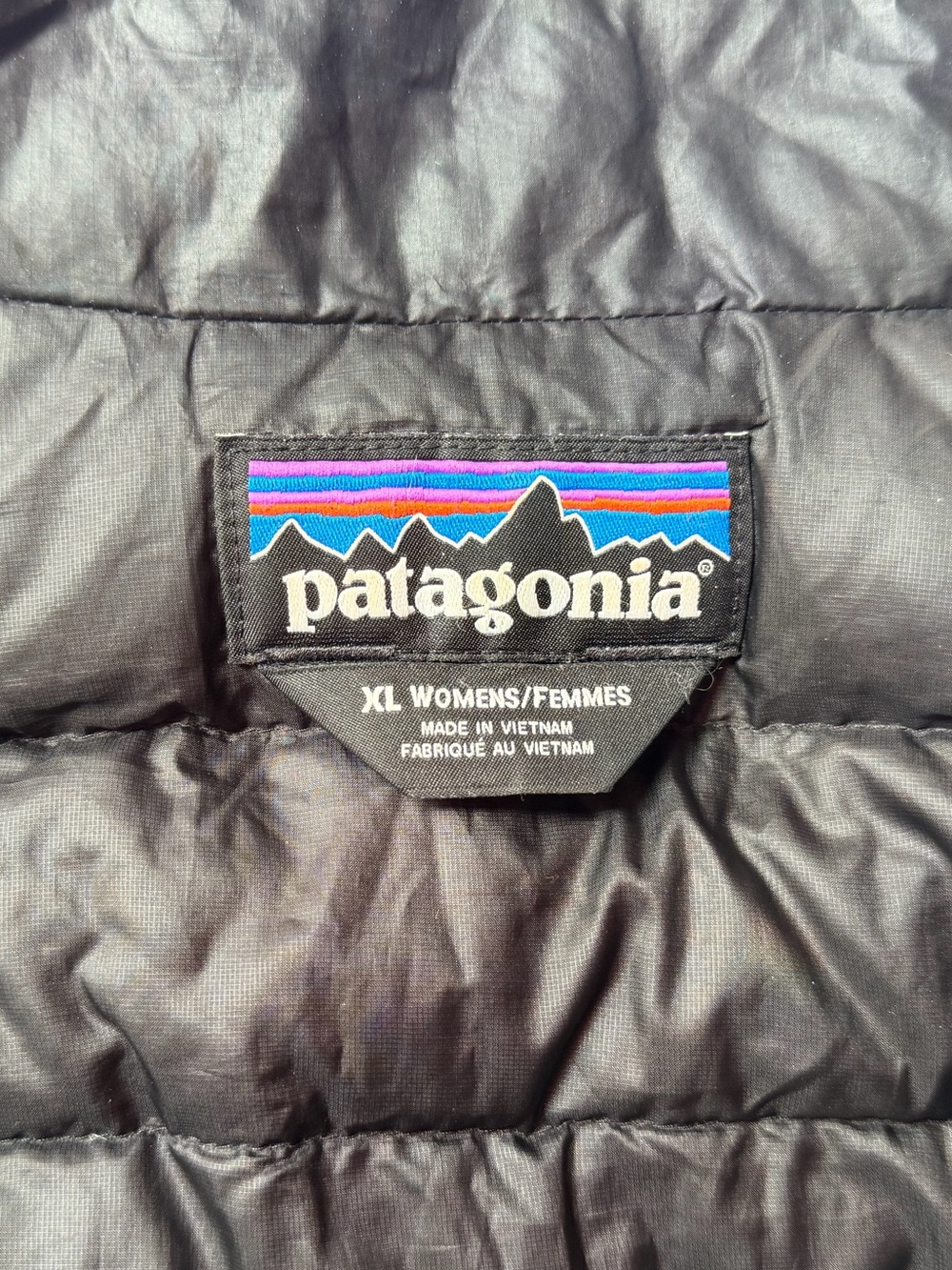 Patagonia “Worn Wear” Black Quilt Puffer Down Vest - Picture 5 of 7